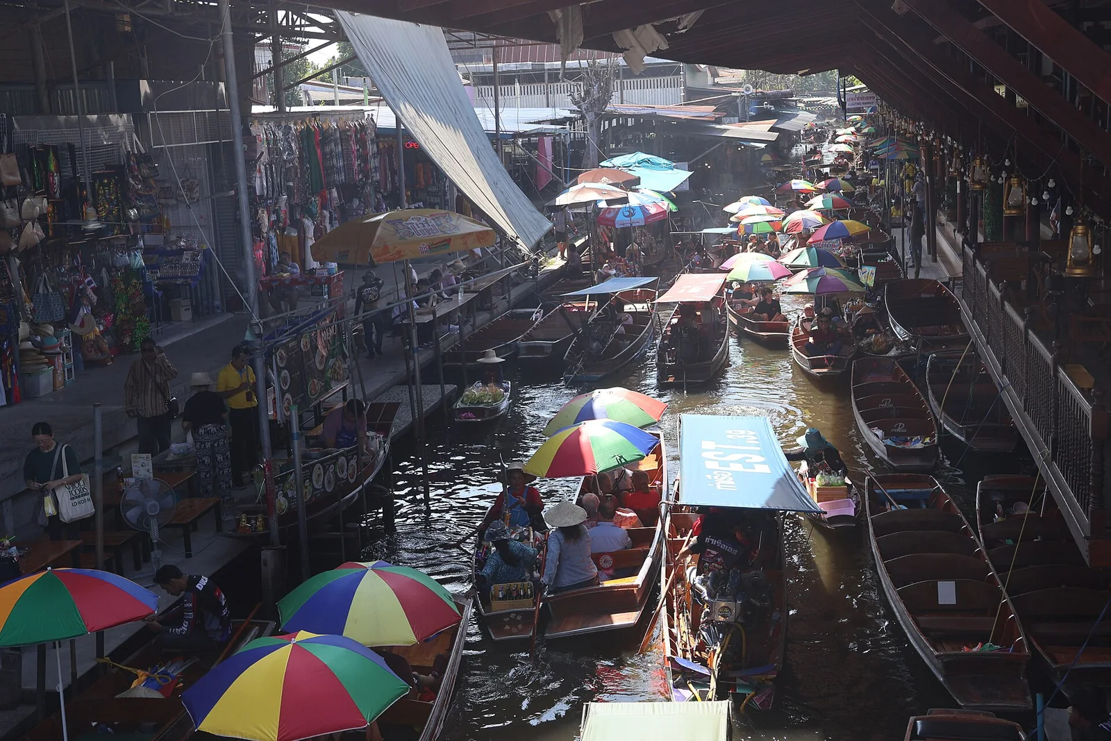 กรุงเทพฯ – ตลาดน้ำดำเนินสะดวก