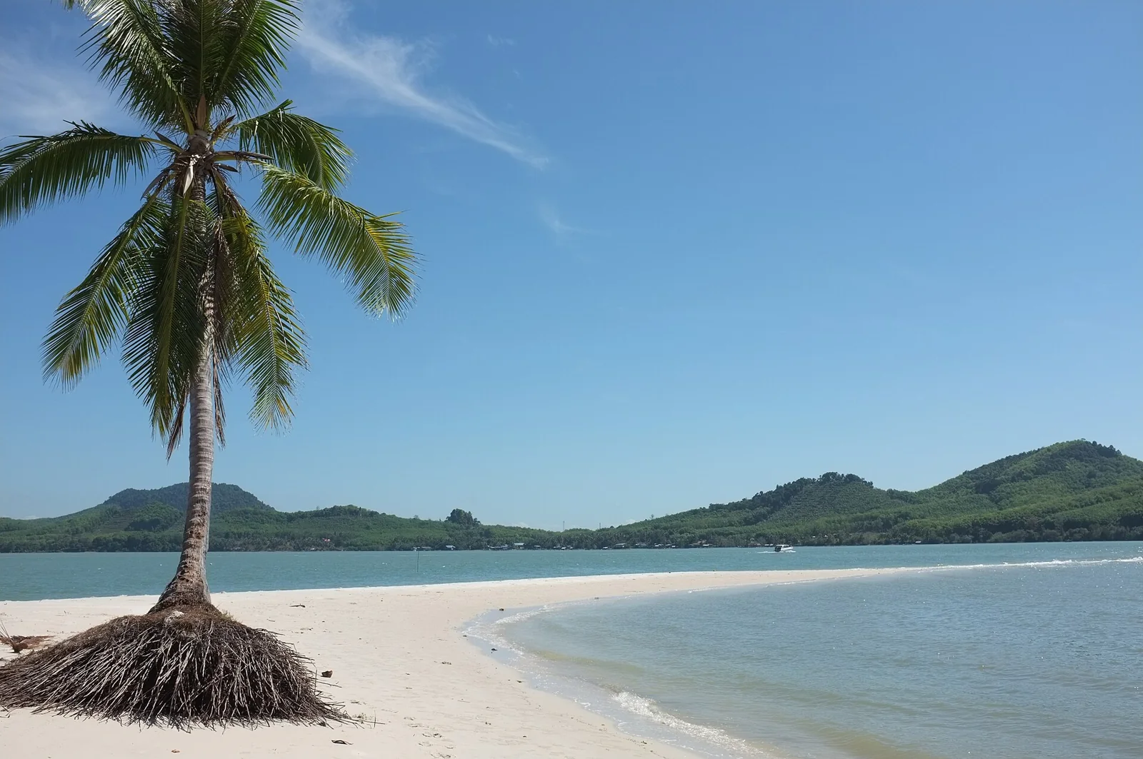 ภูเก็ต – เกาะยาวใหญ่ (ท่าเรือบางโรง)