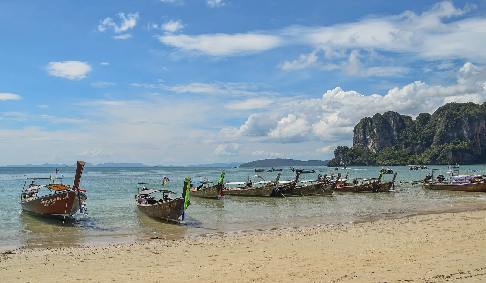 ภูเก็ต – ไร่เลย์ (ท่าเรือหาดอ่าวนาง)