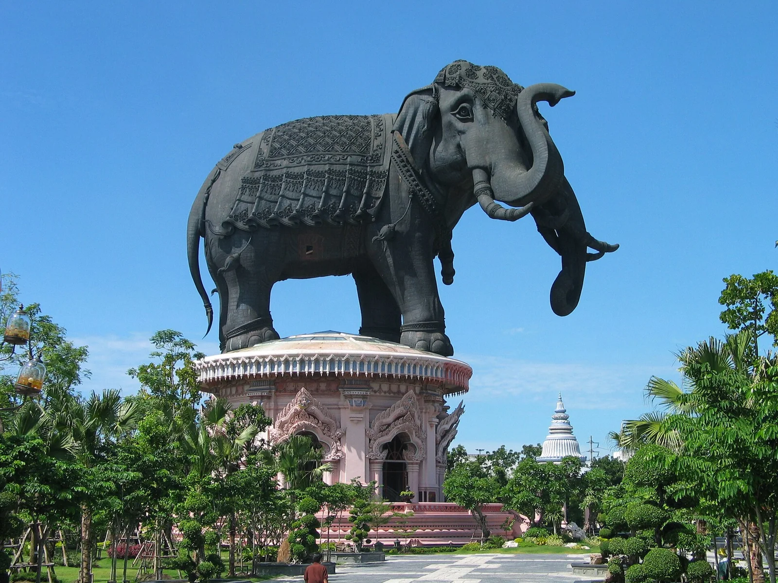 Bangkok to Samut Prakan