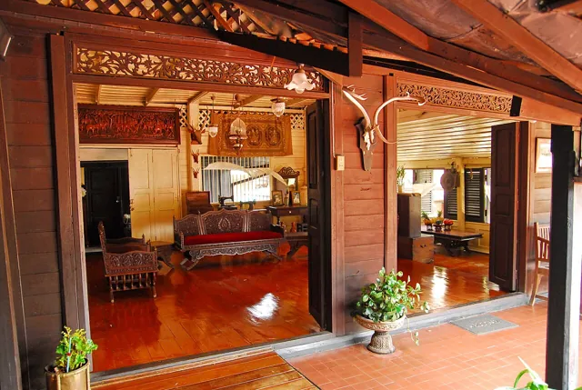 บ้านเสานัก