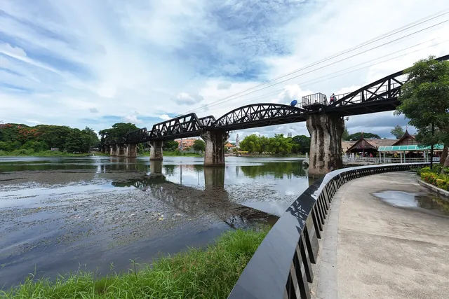 สะพานข้ามแม่น้ำแคว