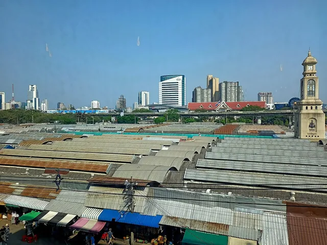짜뚜짝 주말시장 (Chatuchak Weekend Market)