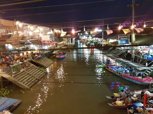 ホタル観賞ボートツアー