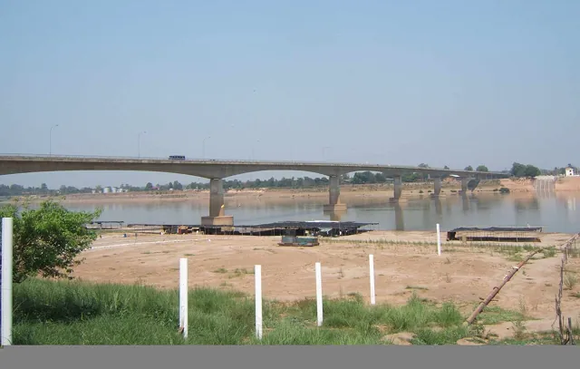สะพานมิตรภาพไทย–ลาว แห่งที่ 1