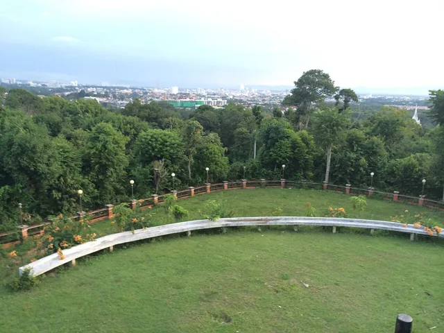 ハートヤイ市営公園