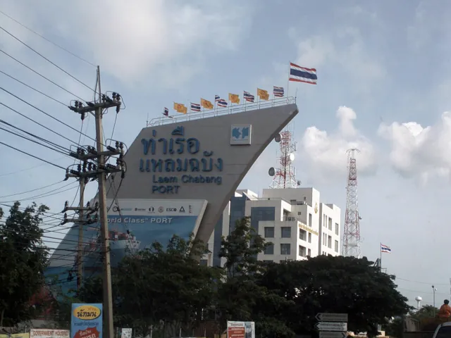 Коммерческий порт Лаем-Чабанг