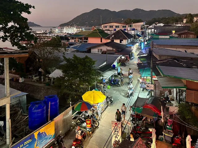 ท่าเรือแม่หาด เกาะเต่า