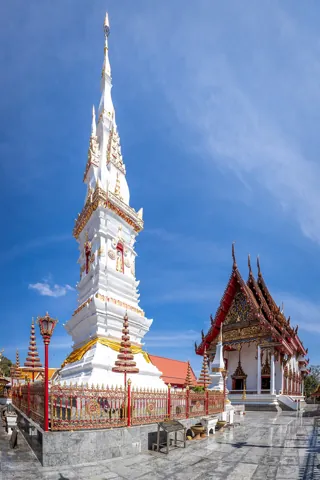 พระธาตุพระอานนท์ วัดมหาธาตุ