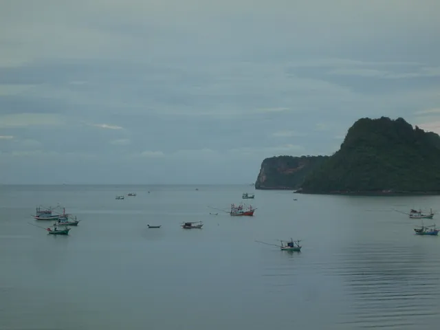 쁘라쭈압 재래시장 (Prachuap fresh market)