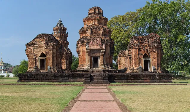 Prasat Sikhoraphum