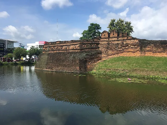 ओल्ड सिटी और इसके मंदिर