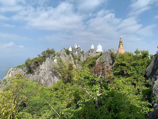 วัดเฉลิมพระเกียรติพระจอมเกล้าราชานุสรณ์