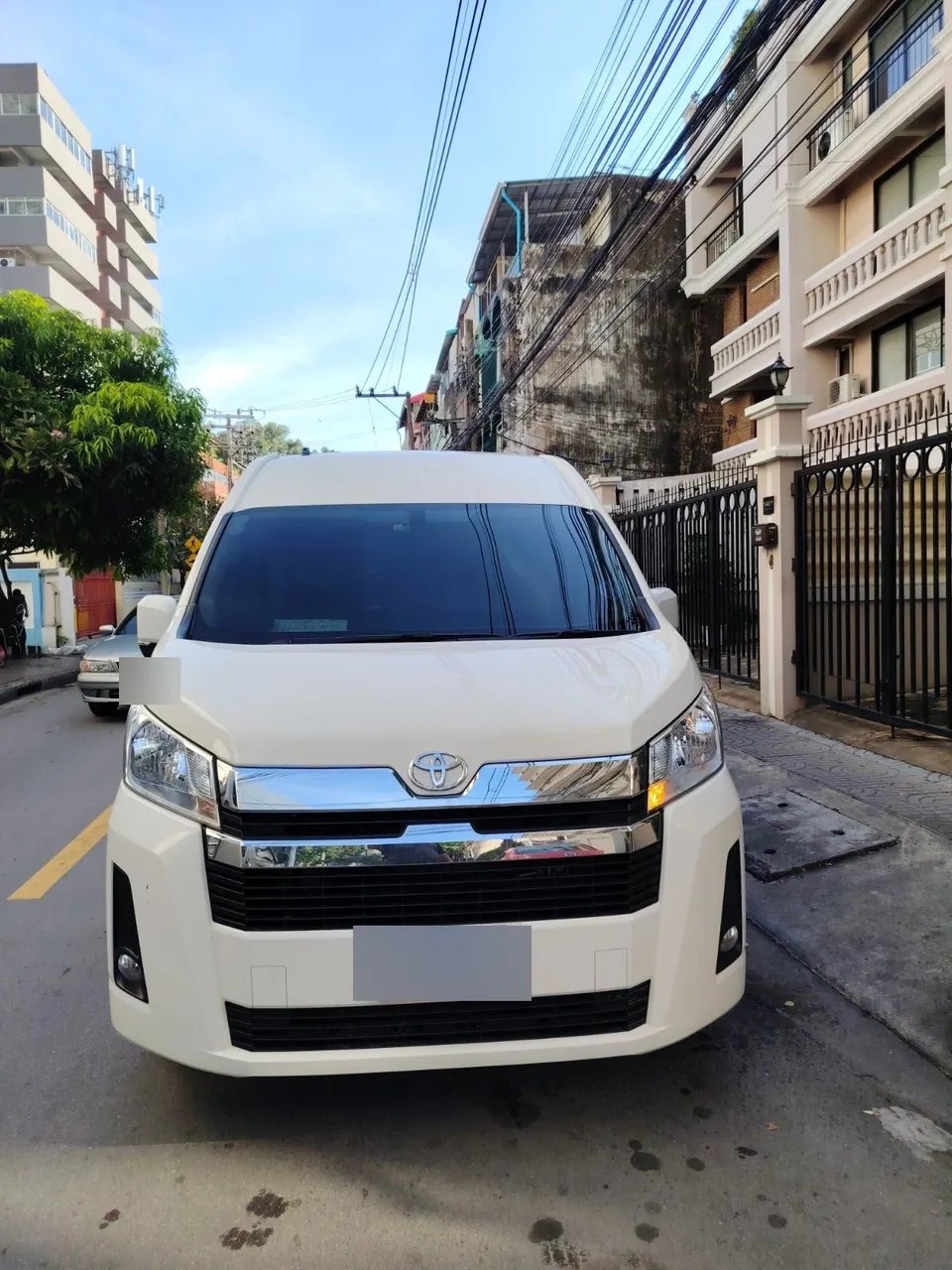 အဖြူရောင် Commuter All New · ဆူခွန်ဗစ် ဆွိုင်း ၄ · 15:55