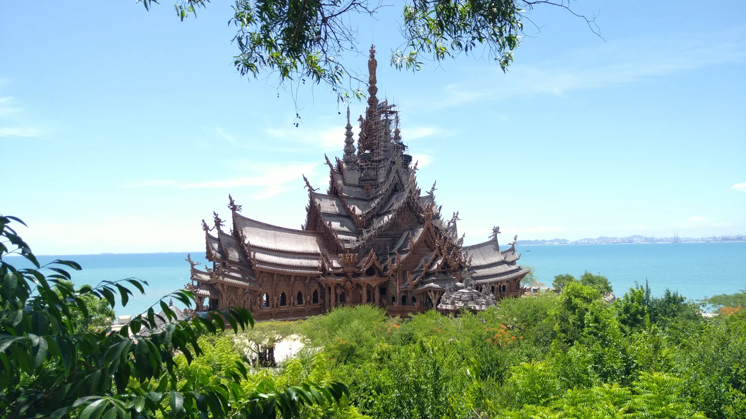 Храм Истины, Наклуа